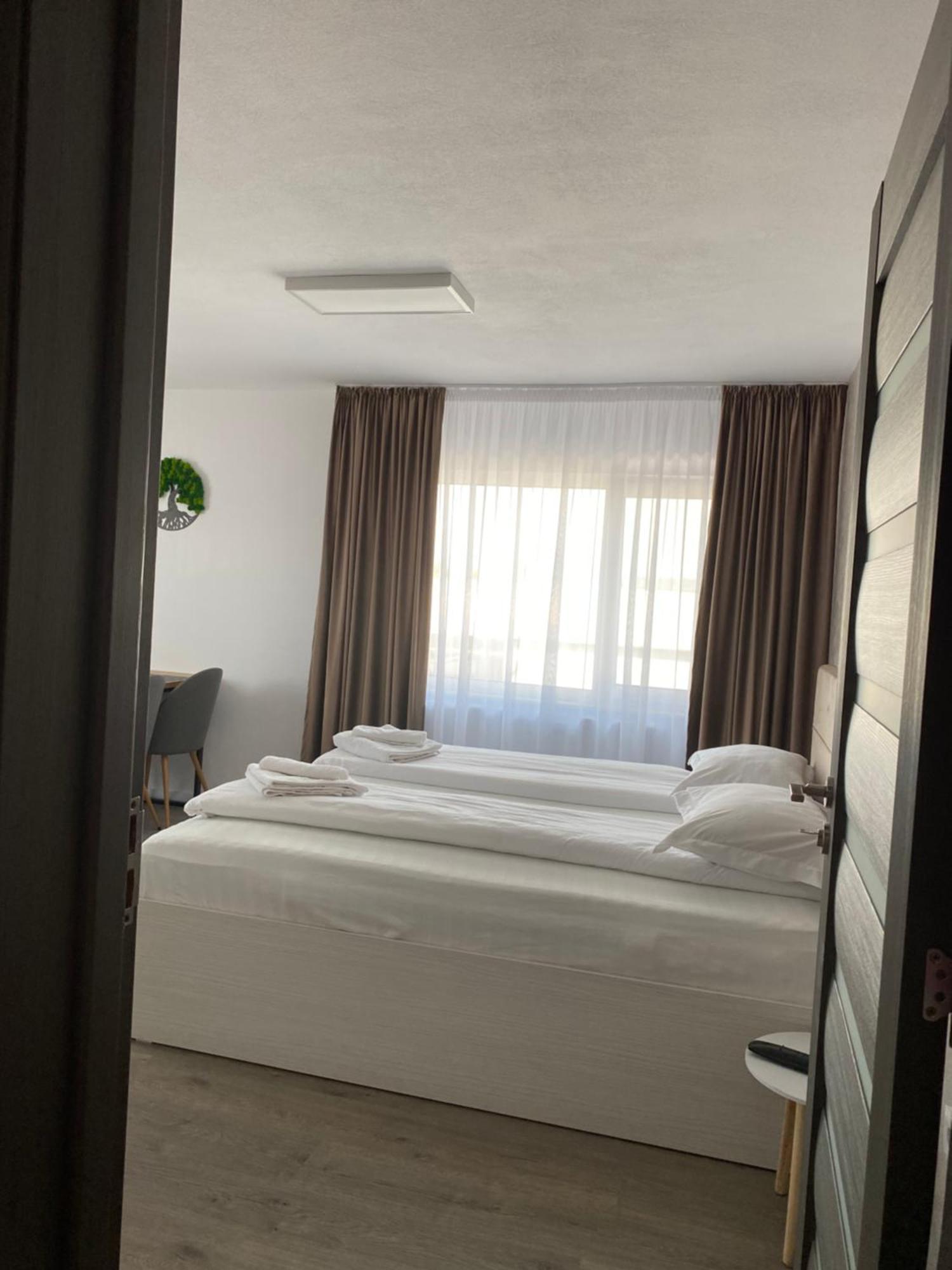 Wonderland Apartment Bistrita  Ngoại thất bức ảnh